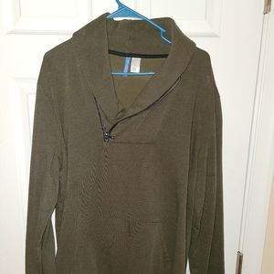 Men's pullover